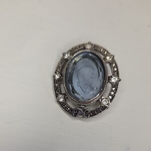 Vtg Avon 1998-99 President’s Club Blue Intaglio Cameo Brooch Pin